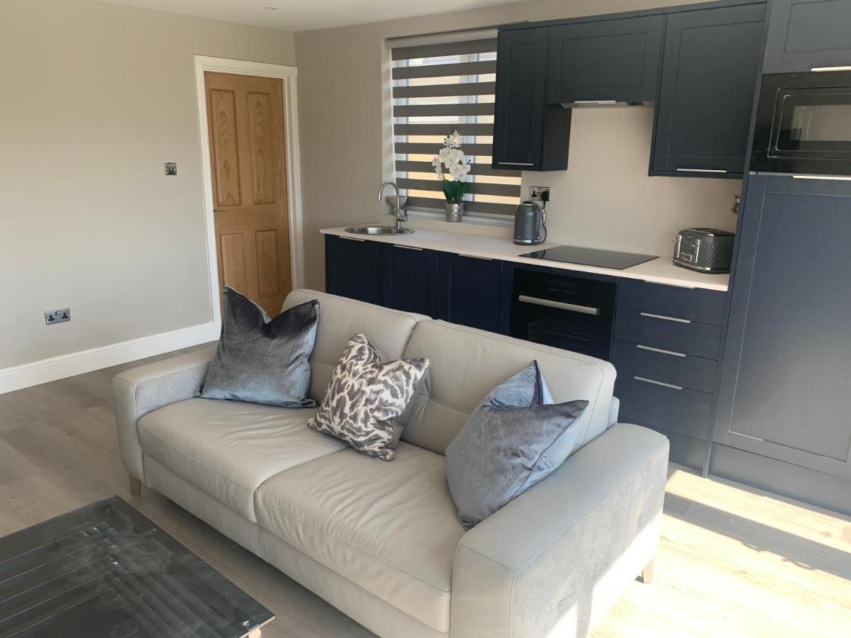 Willshaw Suites For Families Over 25 Only Blackpool Exterior photo