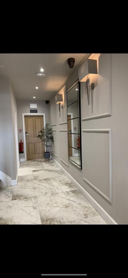 Willshaw Suites For Families Over 25 Only Blackpool Exterior photo